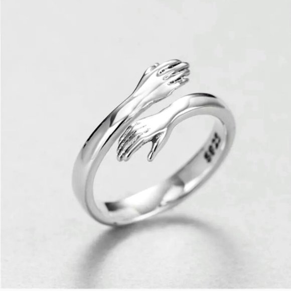 Free People Jewelry - “Bear Hug” Minimalist Cute/Dainty Silver Love Ring